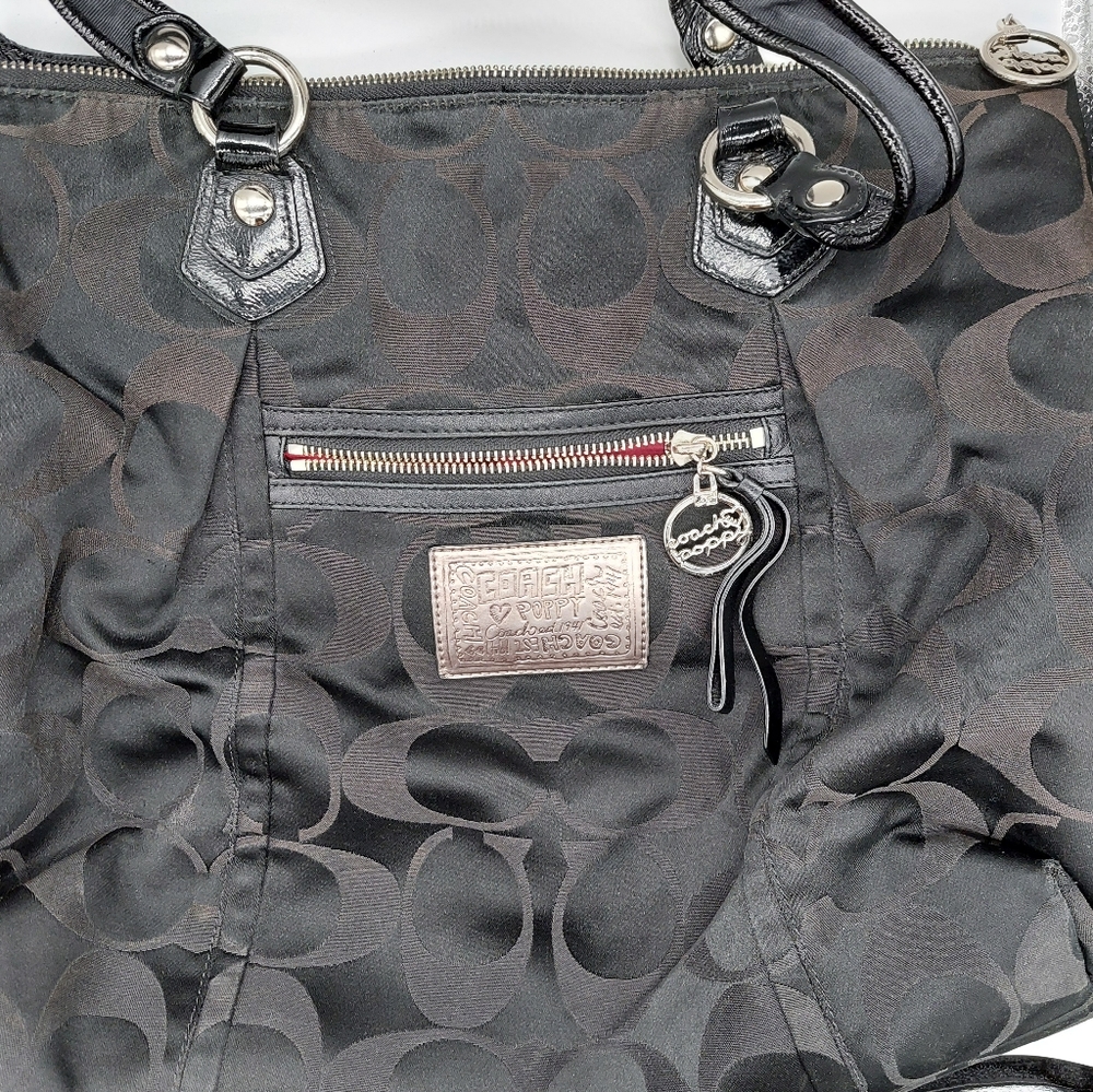 Authentic Coach Canvas Signature Purse